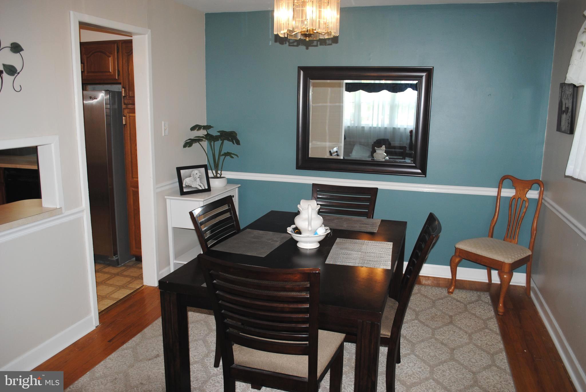 1004 Hilltop Road Warminster, PA 18974 - Photo 6 of 26 Dining Room
