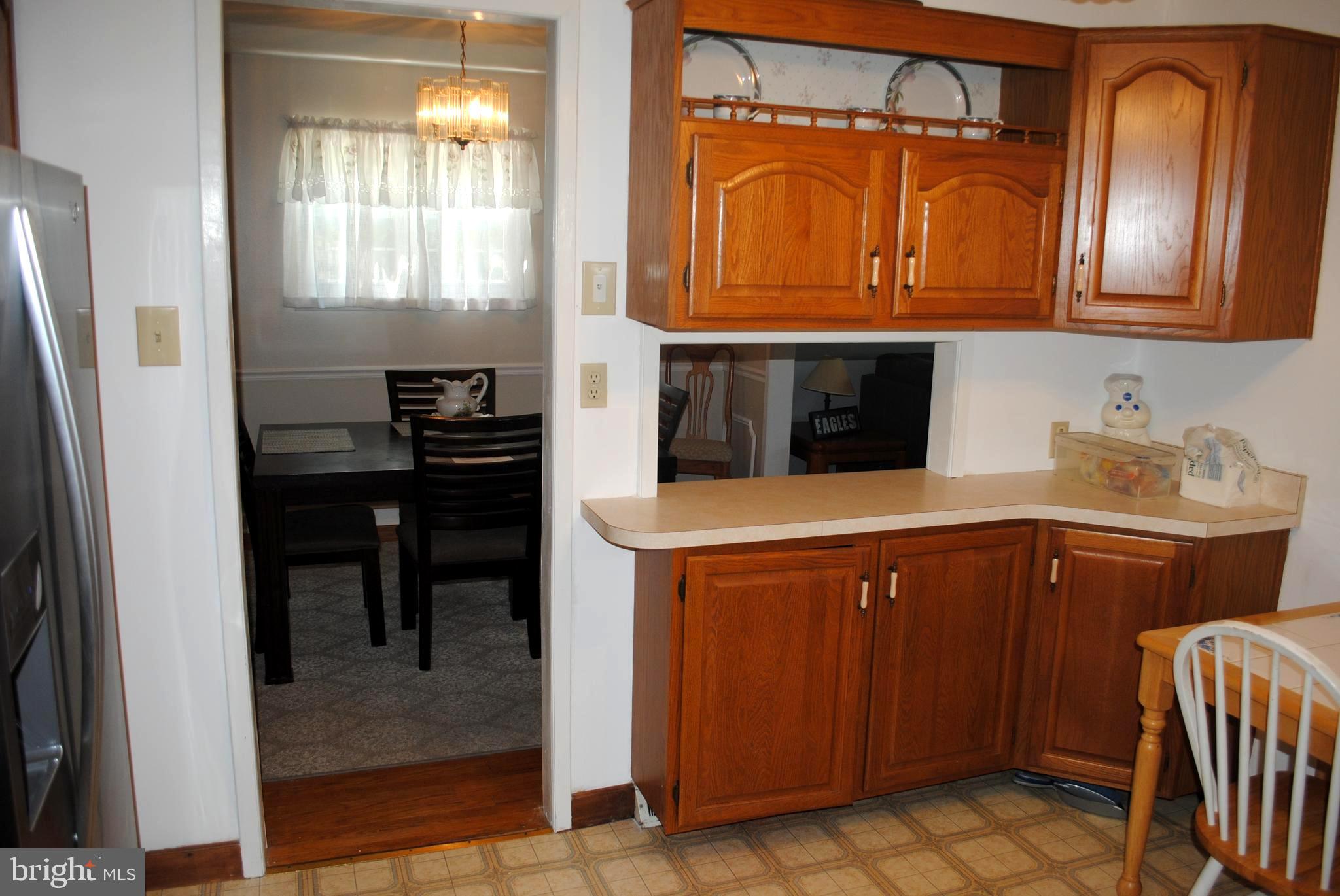 1004 Hilltop Road Warminster, PA 18974 - Photo 10 of 26 Kitchen