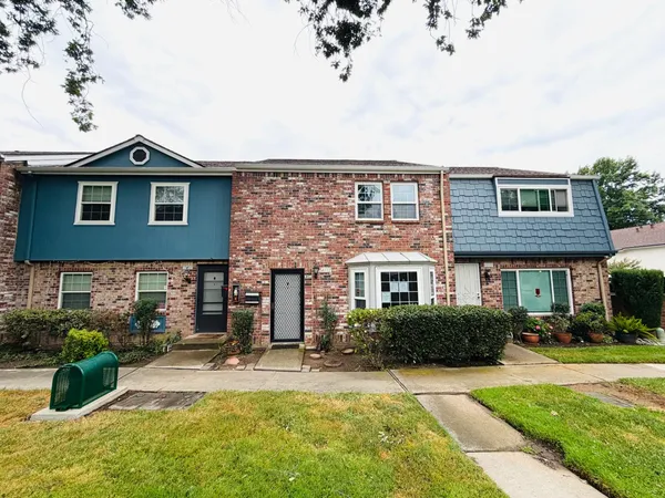 $311,000 | 4032 Oak Villa Circle, Carmichael, CA 95608