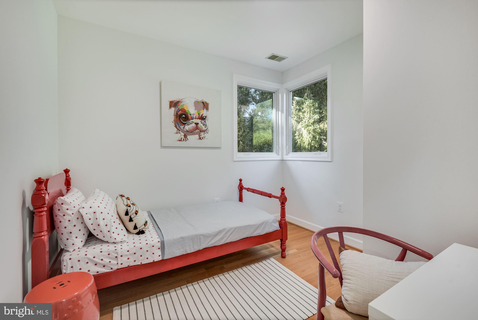 17 Ritchie Avenue Silver Spring, MD 20910 - Photo 19 of 38 Bedroom 2 with corner windows.