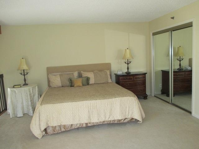 364 Golfview Road, Unit 402 North Palm Beach, FL 33408 - Photo 11 of 30 Master