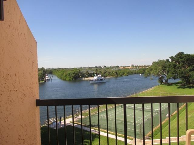 364 Golfview Road, Unit 402 North Palm Beach, FL 33408 - Photo 13 of 30 2nd Balcony