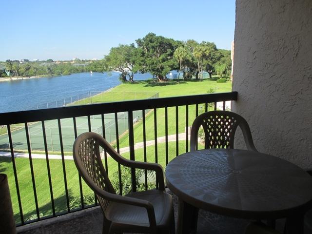 364 Golfview Road, Unit 402 North Palm Beach, FL 33408 - Photo 4 of 30 Balcony view