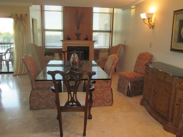 364 Golfview Road, Unit 402 North Palm Beach, FL 33408 - Photo 6 of 30 dining area