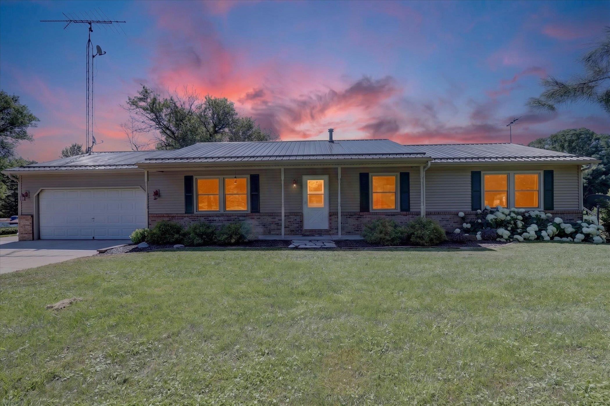3817 South Carvers Rock Road Avalon, WI 53505 - Photo 6 of 69
