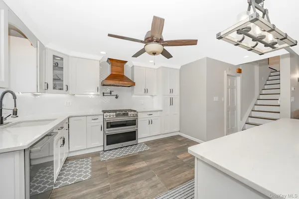$829,990 | 2431 Riverside Drive, Wantagh, NY 11793