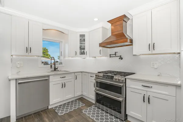 $829,990 | 2431 Riverside Drive, Wantagh, NY 11793