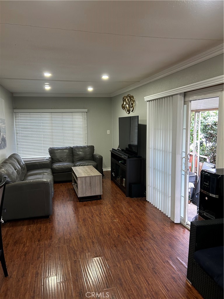 16600 Orange Avenue, Unit 48 Paramount, CA 90723 - Photo 6 of 24