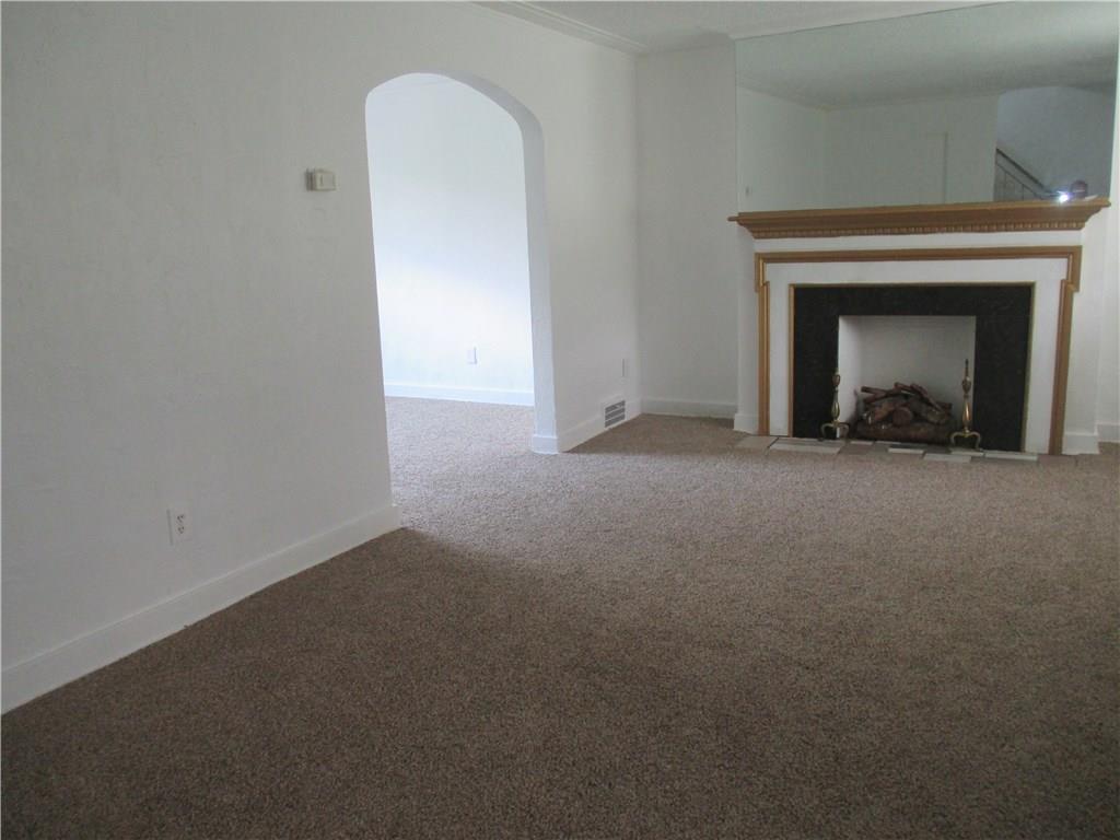 326 Hulton Road Verona, PA 15147 - Photo 4 of 17 Gallery Image 4