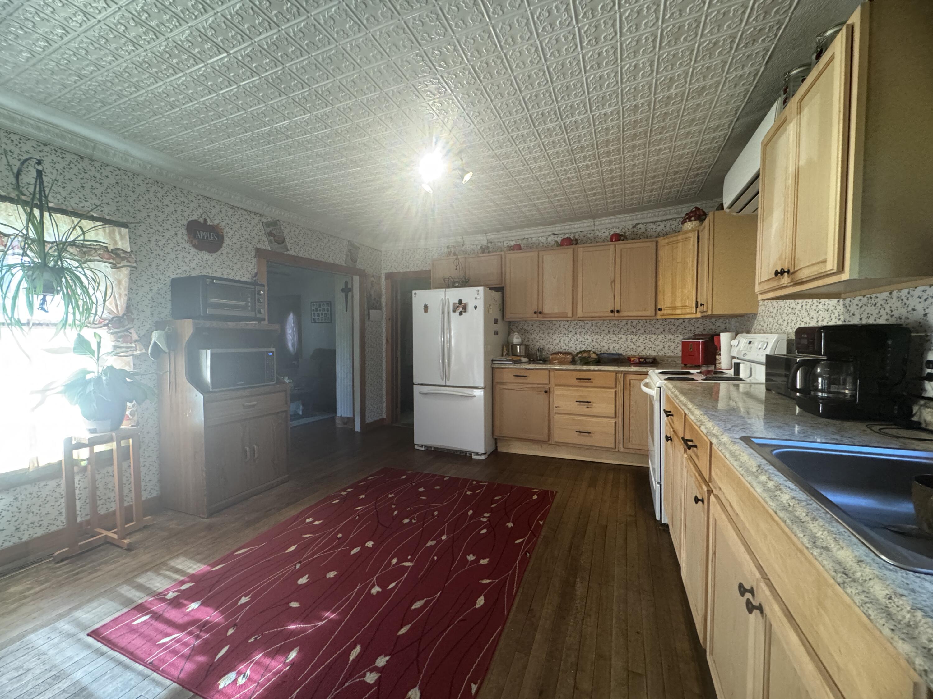 121 Main Road Abbot, ME 04406 - Photo 15 of 58 IMG_5868