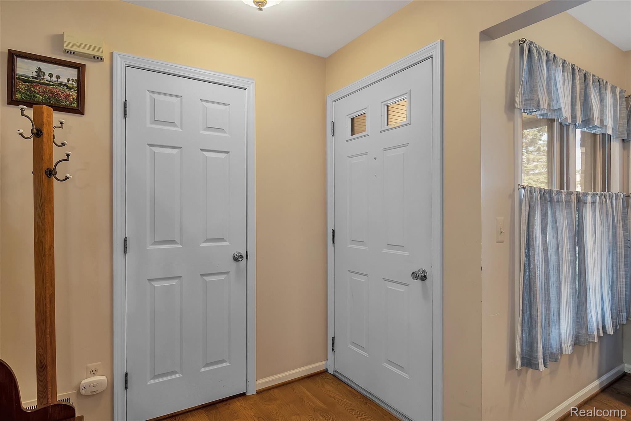 776 Ridgeside Drive, Unit 30 Milford, MI 48381 - Photo 7 of 57 07-776 Ridgeside Dr-Windowstill Real Estate Photography-7.jpg