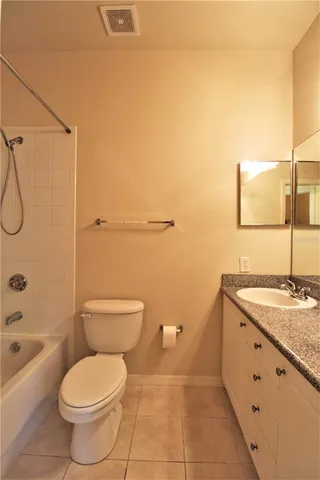 $1,785 | 7648 Plantation Circle, Bradenton, FL 34201