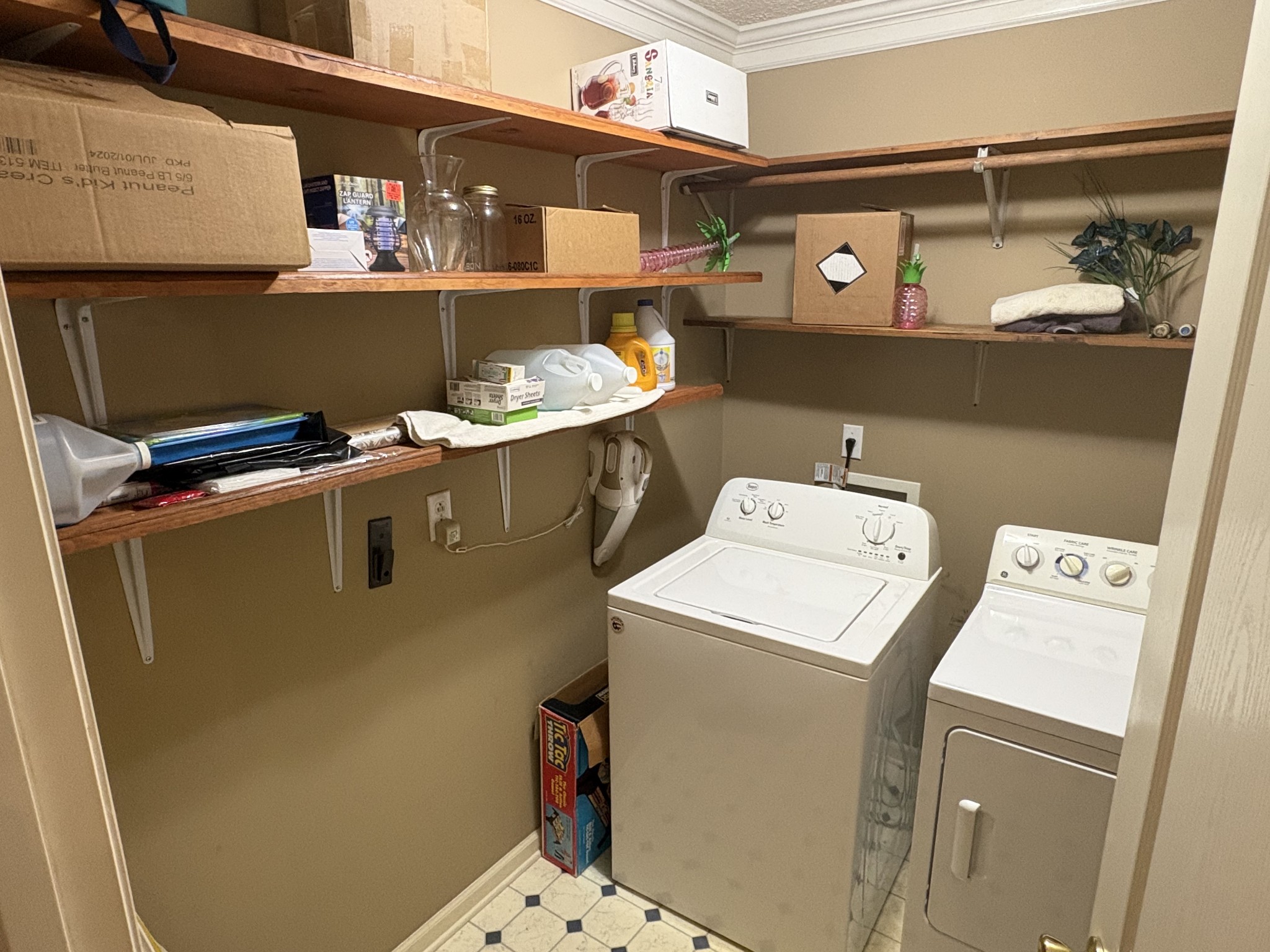 5234 Shellsford Road McMinnville, TN 37110 - Photo 32 of 59 a room with storage and utility