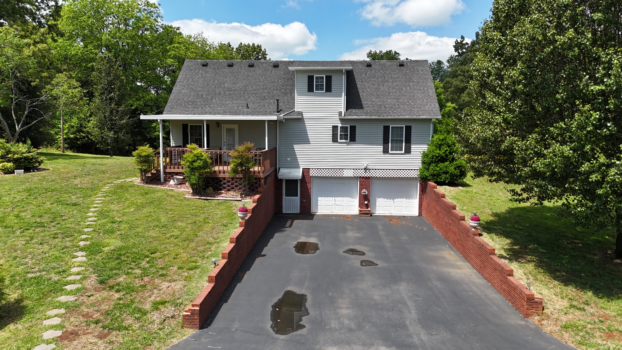 5234 Shellsford Road McMinnville, TN 37110 - Photo 5 of 59 front view of a house with a yard