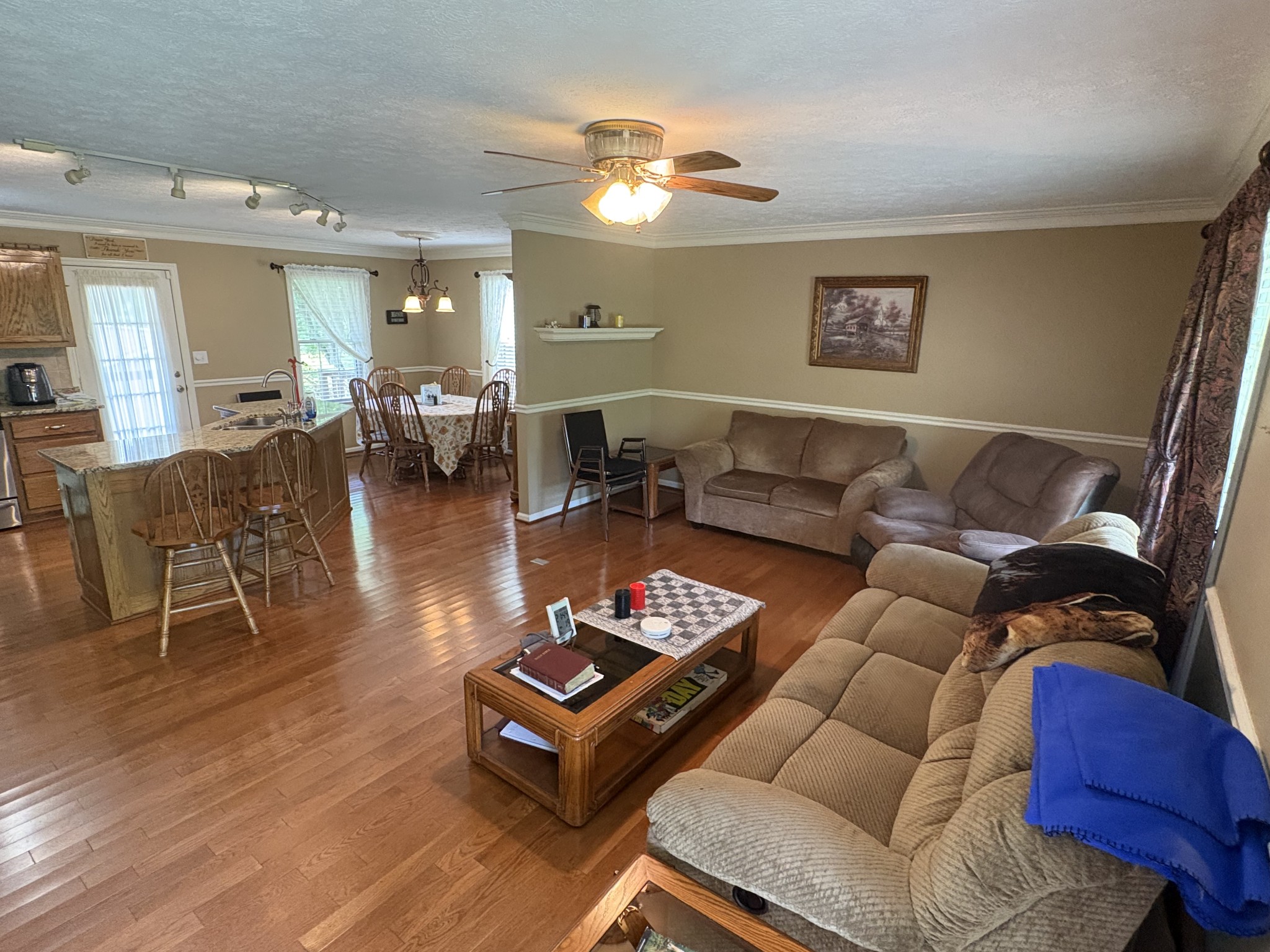 5234 Shellsford Road McMinnville, TN 37110 - Photo 10 of 59 a living room with furniture and a wooden floor
