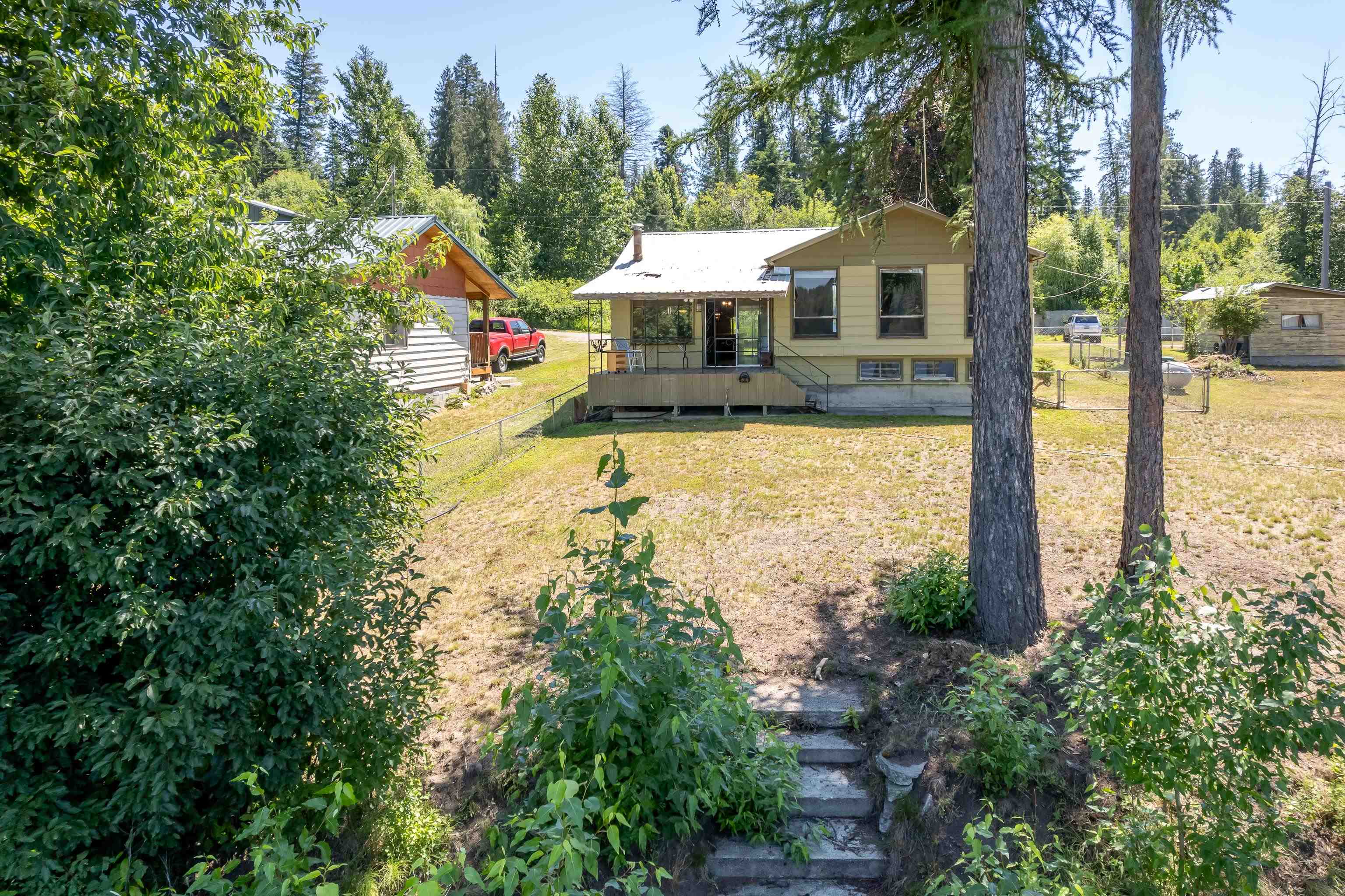 41125 North Lake Shore Road Elk, WA 99009 - Photo 12 of 43