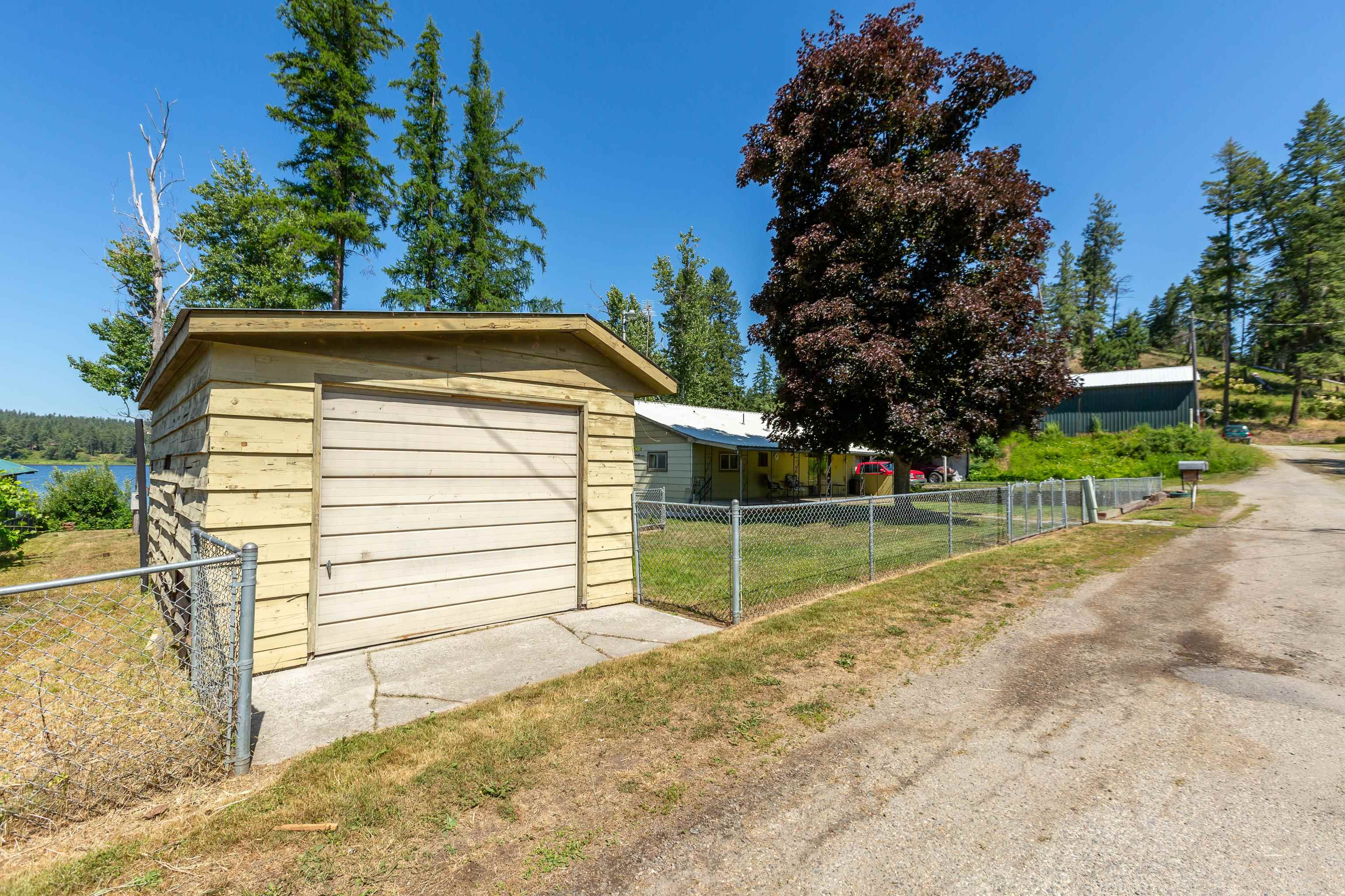 41125 North Lake Shore Road Elk, WA 99009 - Photo 18 of 43