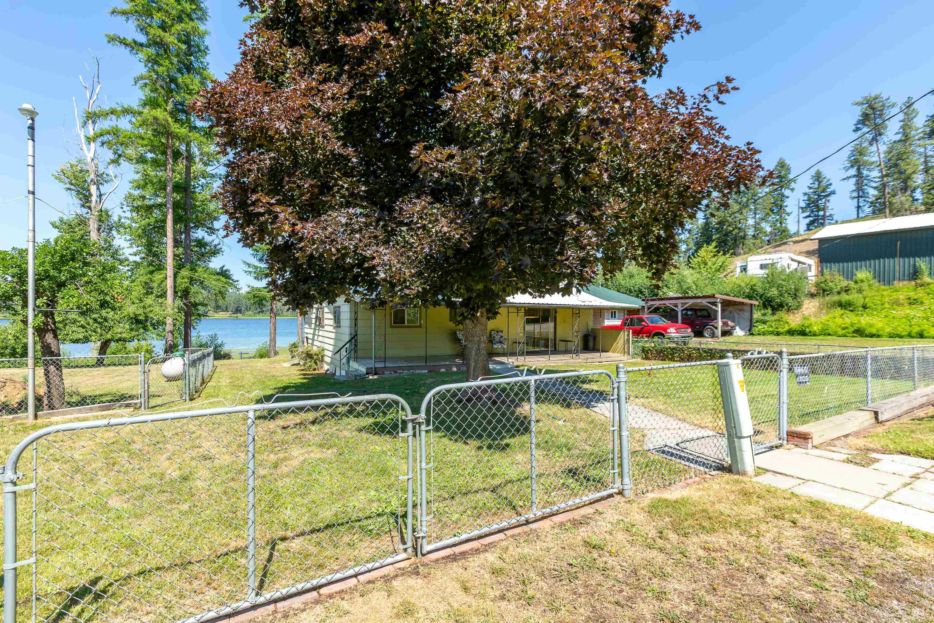 41125 North Lake Shore Road Elk, WA 99009 - Photo 19 of 43