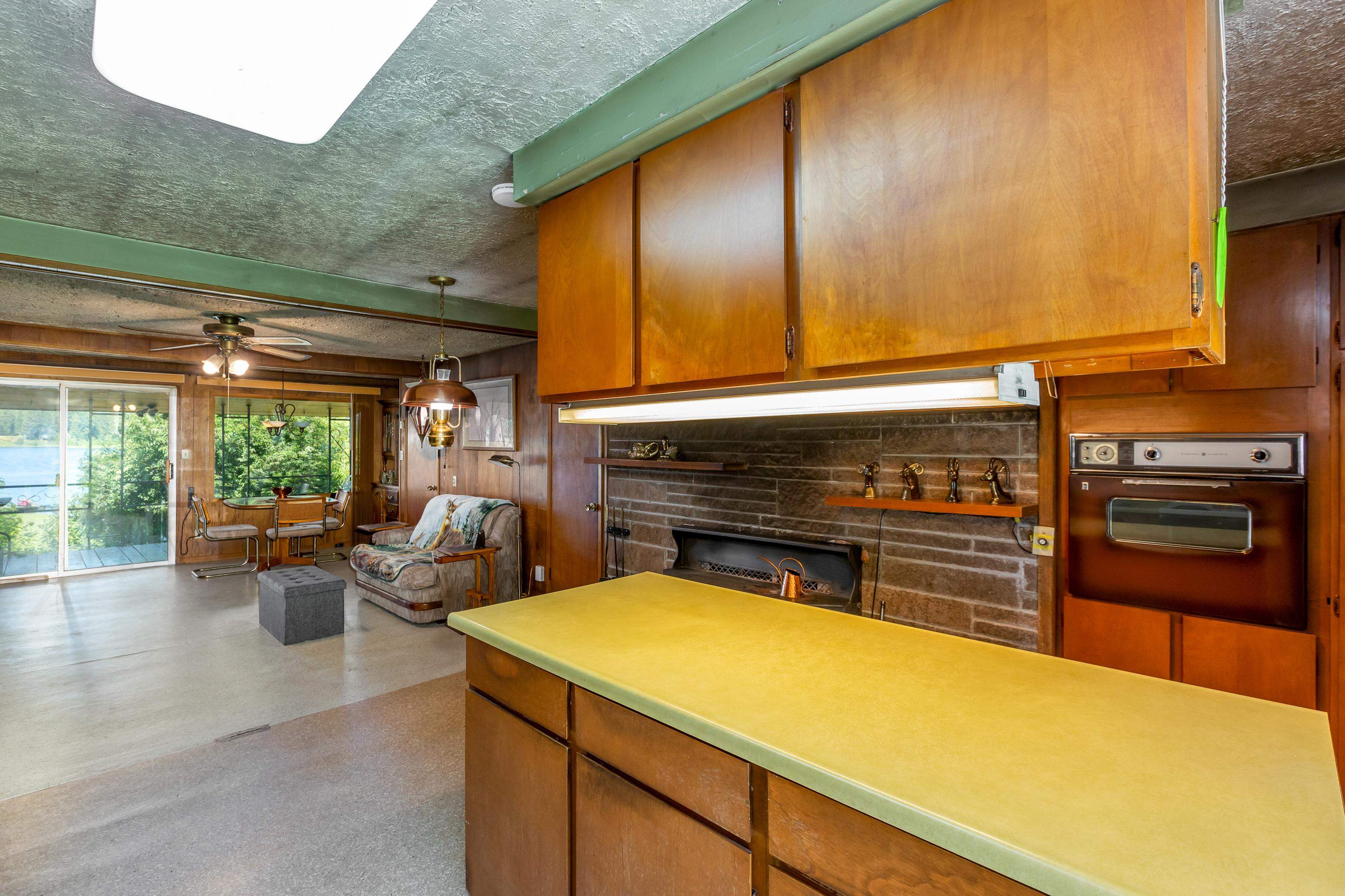 41125 North Lake Shore Road Elk, WA 99009 - Photo 21 of 43