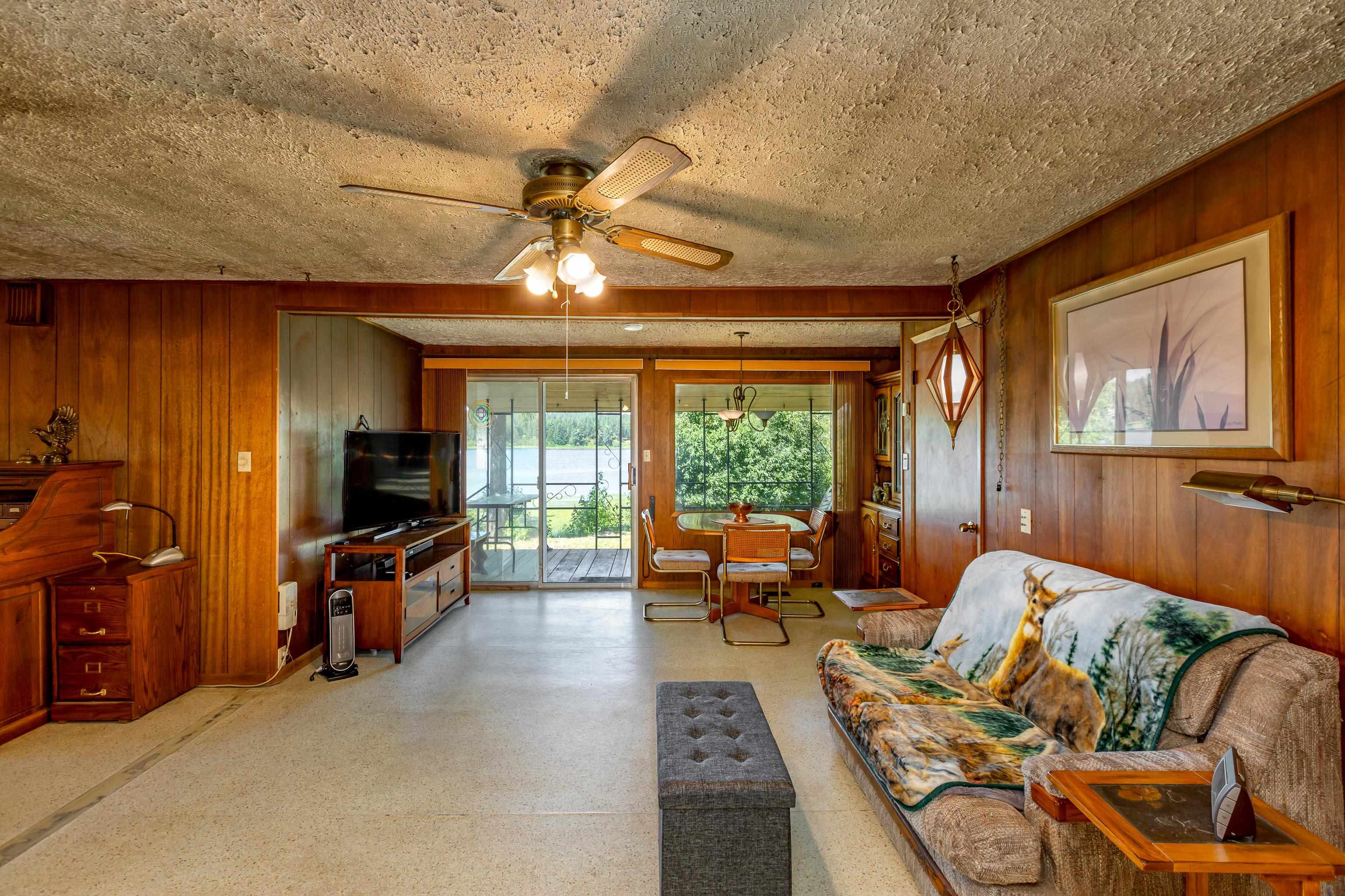 41125 North Lake Shore Road Elk, WA 99009 - Photo 23 of 43
