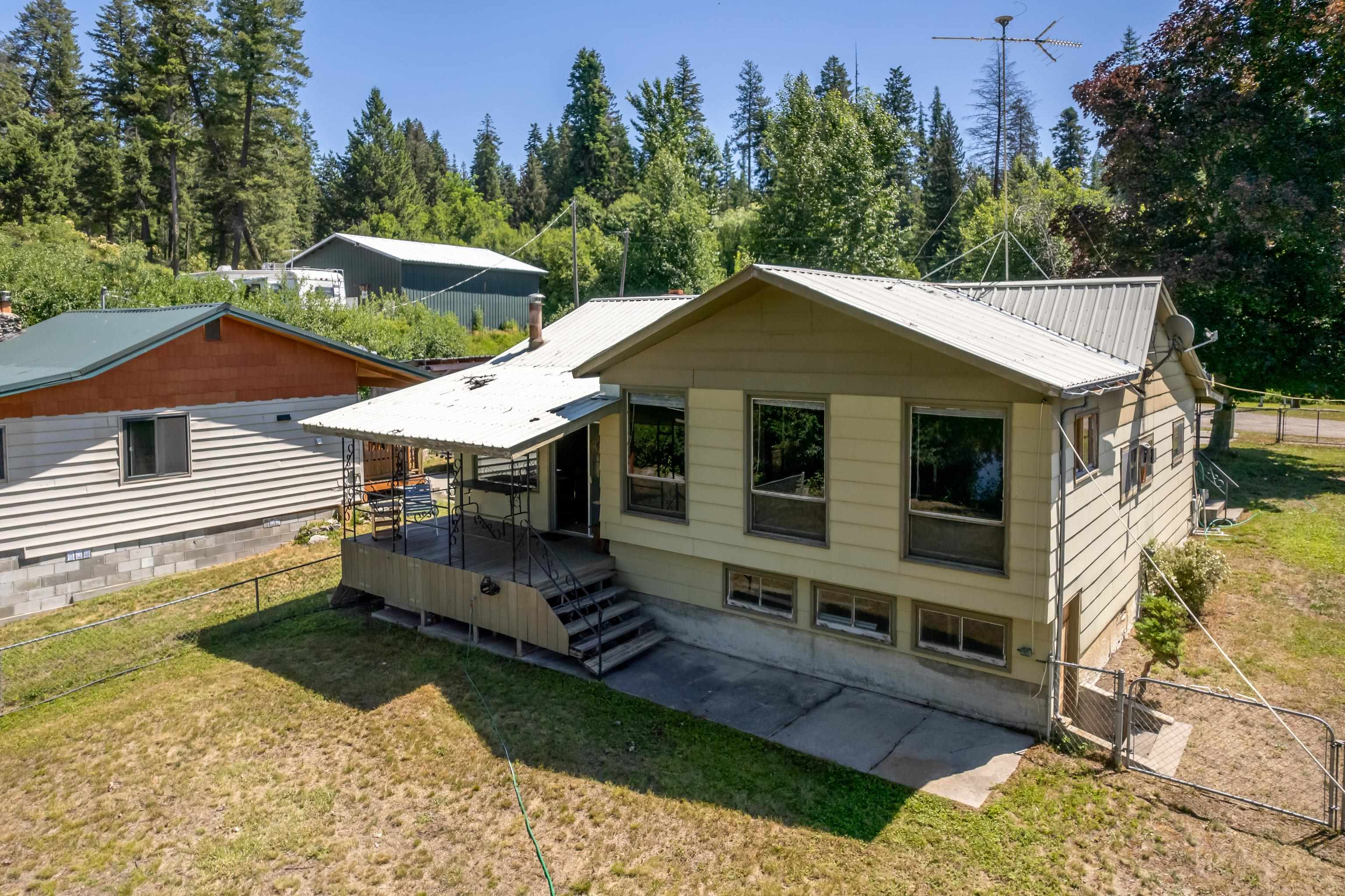 41125 North Lake Shore Road Elk, WA 99009 - Photo 9 of 43