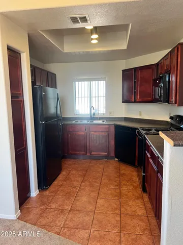 $1,825 | 3830 East Lakewood Parkway East, Unit 2149, Phoenix, AZ 85048