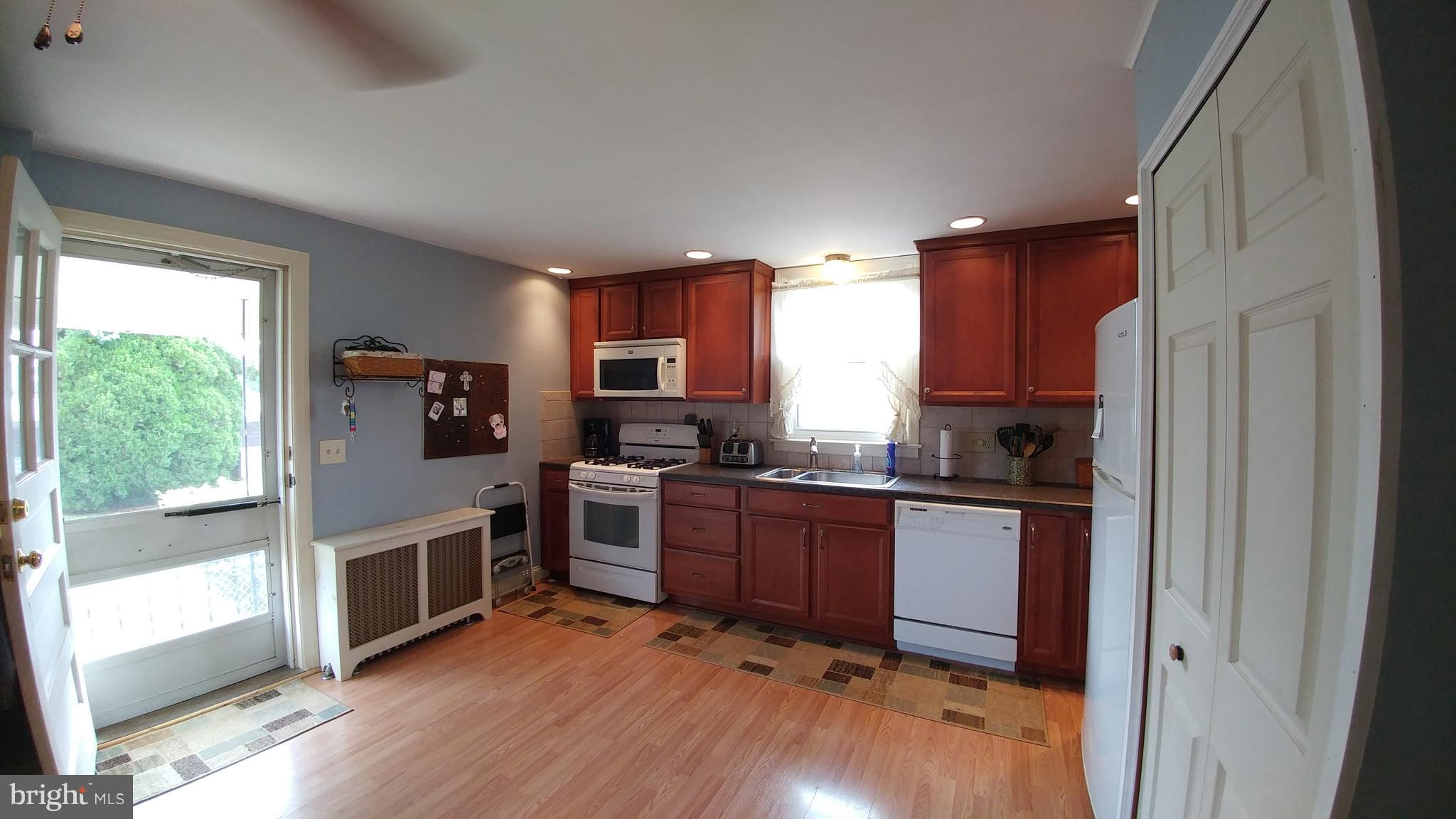 1724 Filbert Street York, PA 17404 - Photo 11 of 37