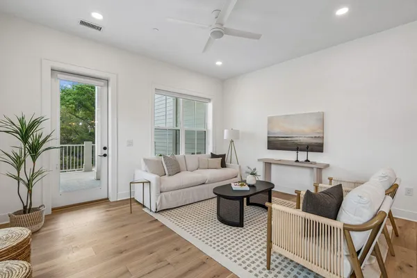 $9,250 | 540 Helmsman Street, Unit 1222, Charleston, SC 29492