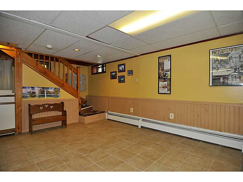 155 Reservoir Road Burrillville, RI 02859 - Photo 10 of 24 Den/Family/Great Room.