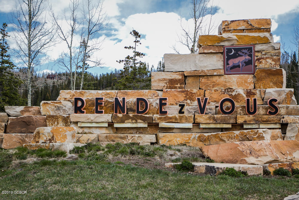 990 Cozens Ridge Fraser, CO 80442 - Photo 27 of 29 Monument