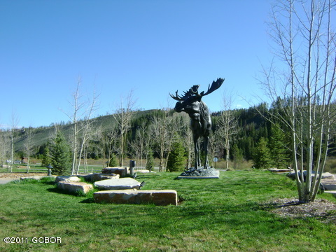 990 Cozens Ridge Fraser, CO 80442 - Photo 29 of 29 Rendezvous Moose