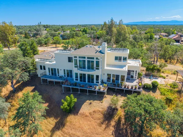 $998,500 | 22430 Blue Lake Place, Cottonwood, CA 96022