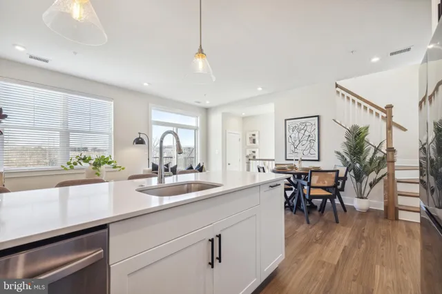 $2,500 | 17 Mainland Road, Unit 217, Harleysville, PA 19438