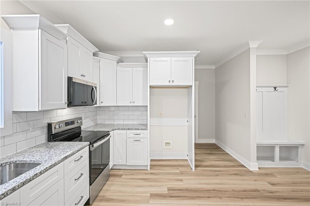 4308 Old Lexington Road Winston-Salem, NC 27107 - Photo 14 of 34 Kitchen