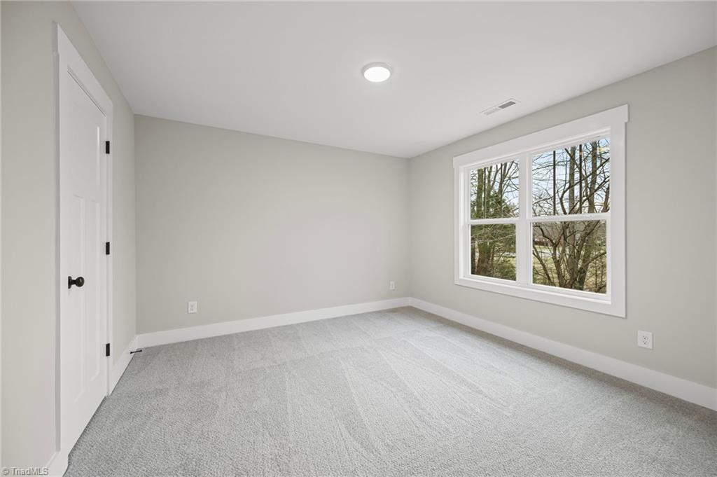 4308 Old Lexington Road Winston-Salem, NC 27107 - Photo 27 of 34 3rd bedroom