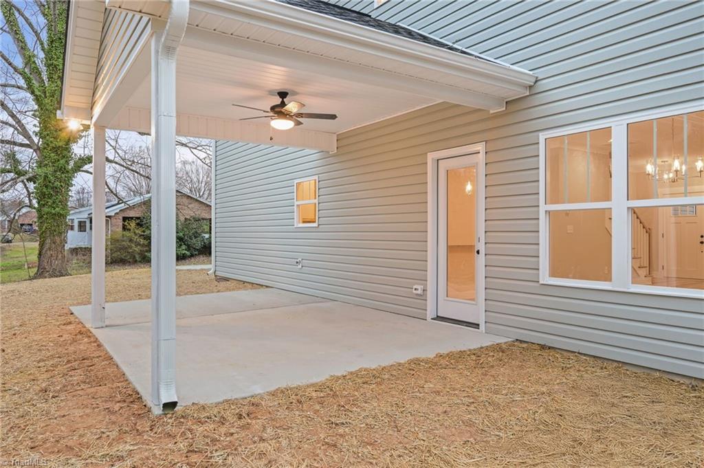 4308 Old Lexington Road Winston-Salem, NC 27107 - Photo 4 of 34 Covered back patio with additional concrete