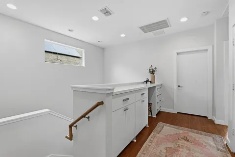 $800,000 | 3001 Del Curto Road, Unit 31, Austin, TX 78704