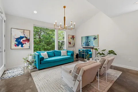 $800,000 | 3001 Del Curto Road, Unit 31, Austin, TX 78704