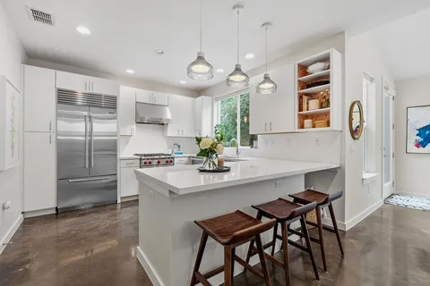 $800,000 | 3001 Del Curto Road, Unit 31, Austin, TX 78704