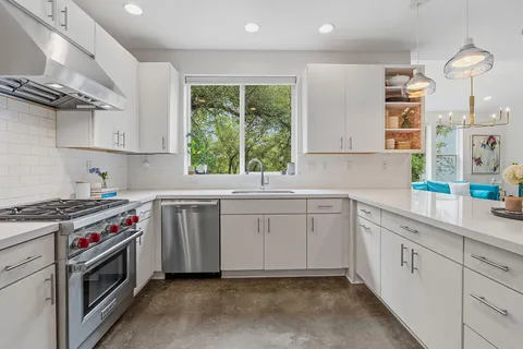 $800,000 | 3001 Del Curto Road, Unit 31, Austin, TX 78704