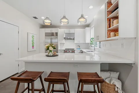 $800,000 | 3001 Del Curto Road, Unit 31, Austin, TX 78704