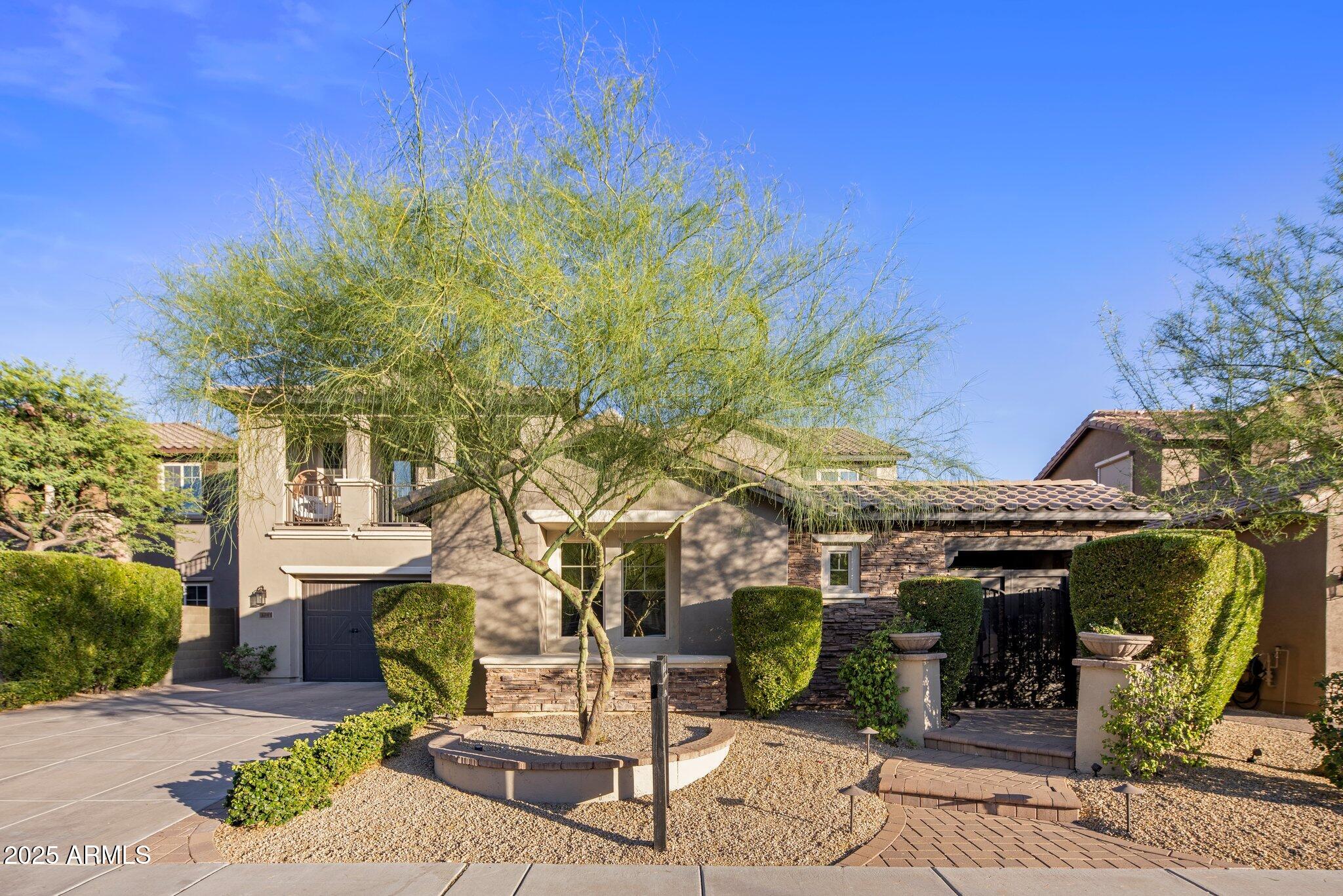 3741 East Ember Glow Way Phoenix, AZ 85050 - Photo 4 of 71 4