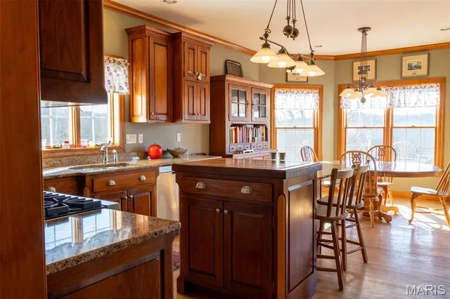 $895,000 | 9445 Hwy An, Rosebud, MO 63091