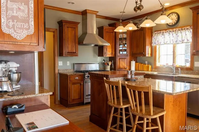 $895,000 | 9445 Hwy An, Rosebud, MO 63091