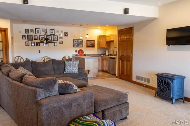 $895,000 | 9445 Hwy An, Rosebud, MO 63091