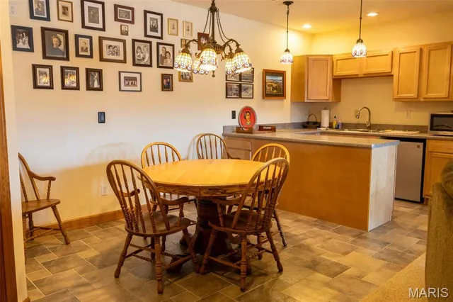 $895,000 | 9445 Hwy An, Rosebud, MO 63091