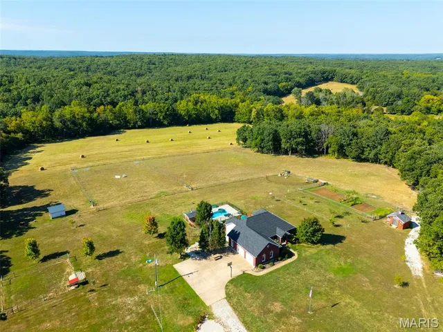 $895,000 | 9445 Hwy An, Rosebud, MO 63091