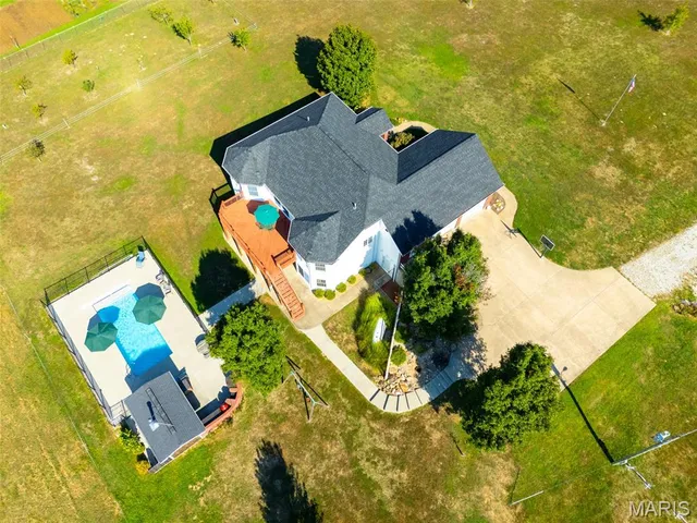 $895,000 | 9445 Hwy An, Rosebud, MO 63091