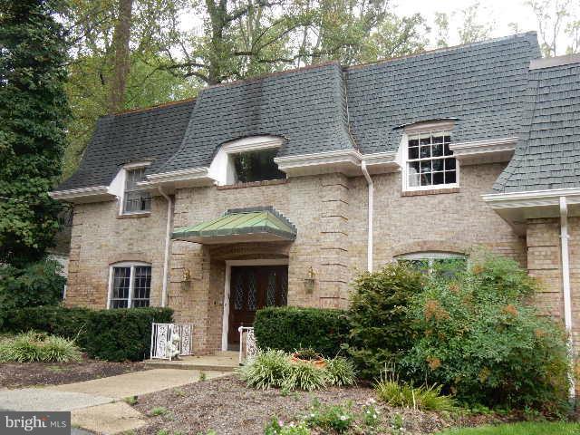 6924 Heatherhill Road Bethesda, MD 20817 - Photo 3 of 12 Exterior (Front)