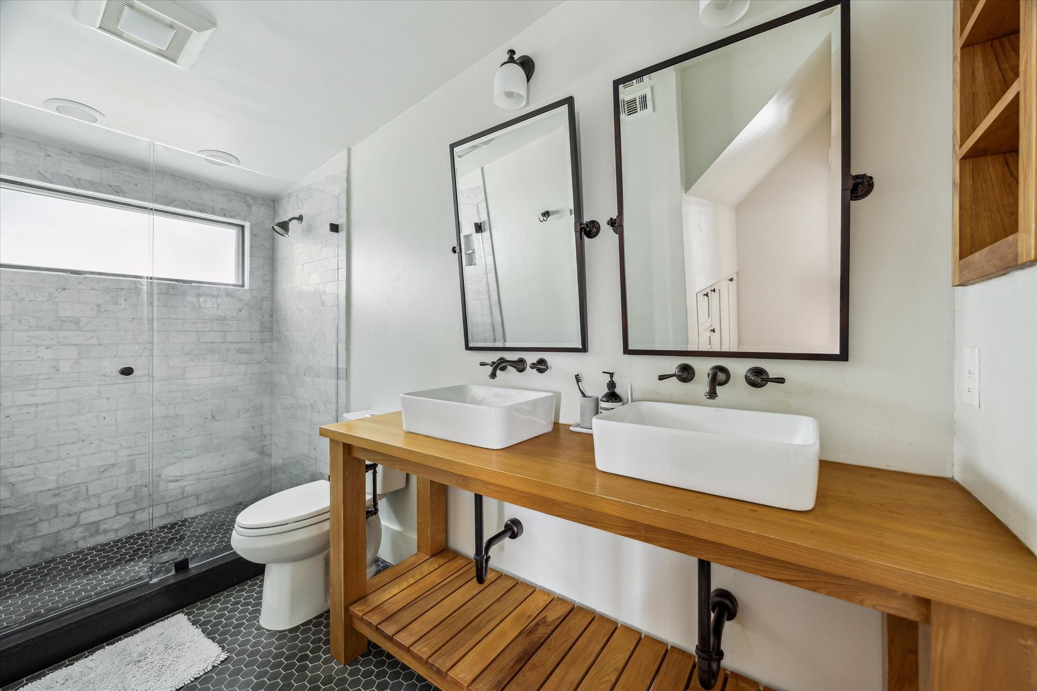1656 Norfolk Street Houston, TX 77006 - Photo 23 of 43